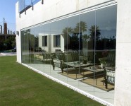 Безрамное остекление балконов